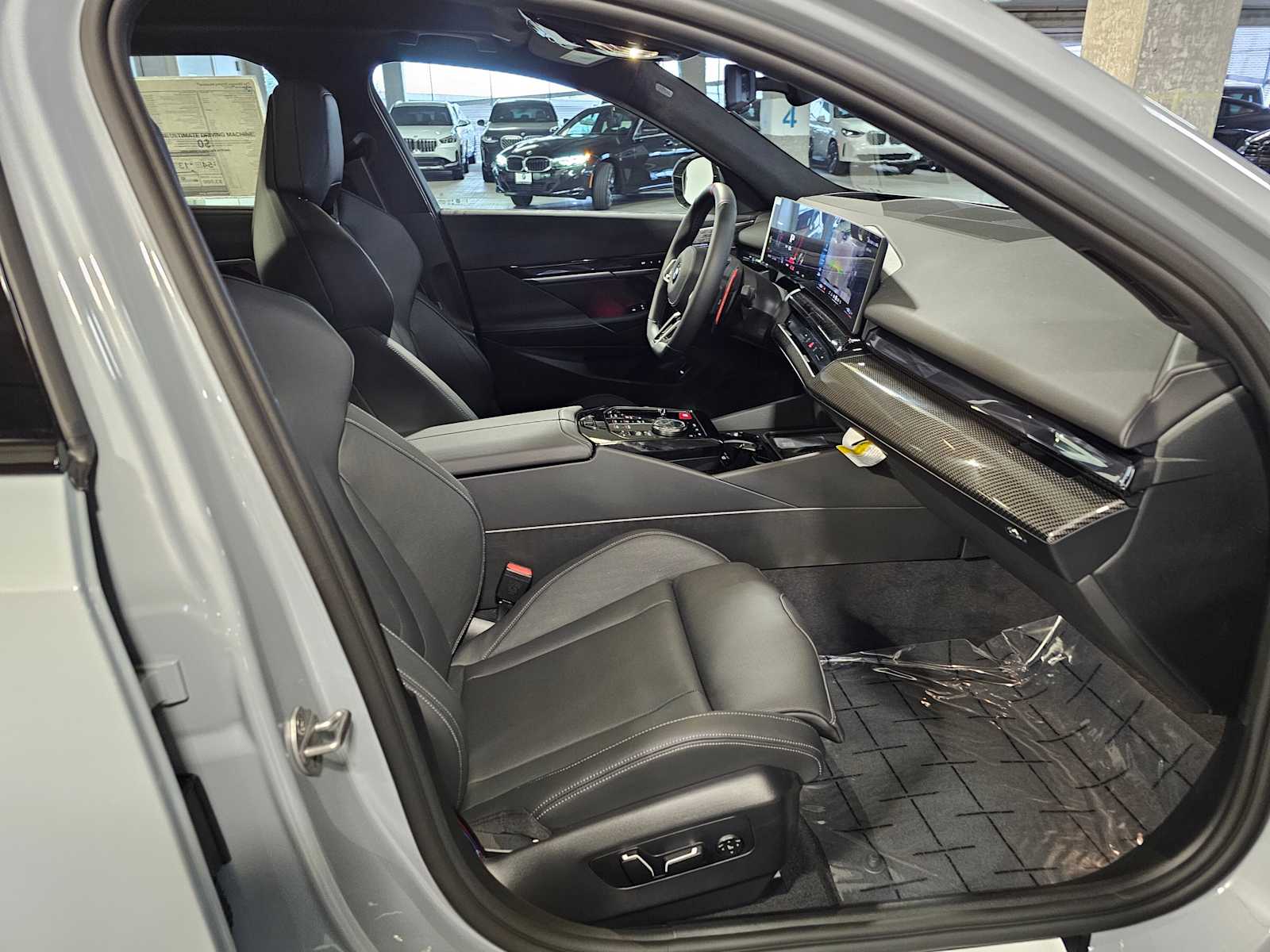 Thumbnail: 2026 BMW M5 - 39