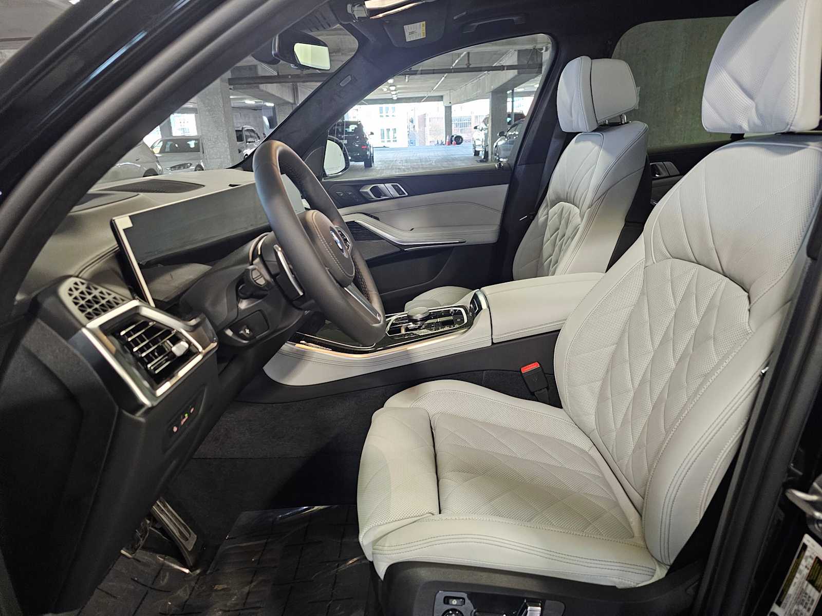 Thumbnail: 2026 BMW X5 - 33