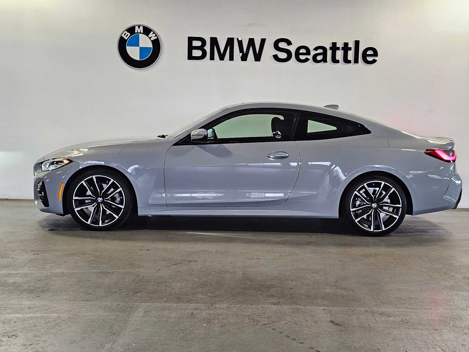 Thumbnail: 2023 BMW 4 Series - 3