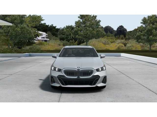Thumbnail: 2027 BMW i5 - 3