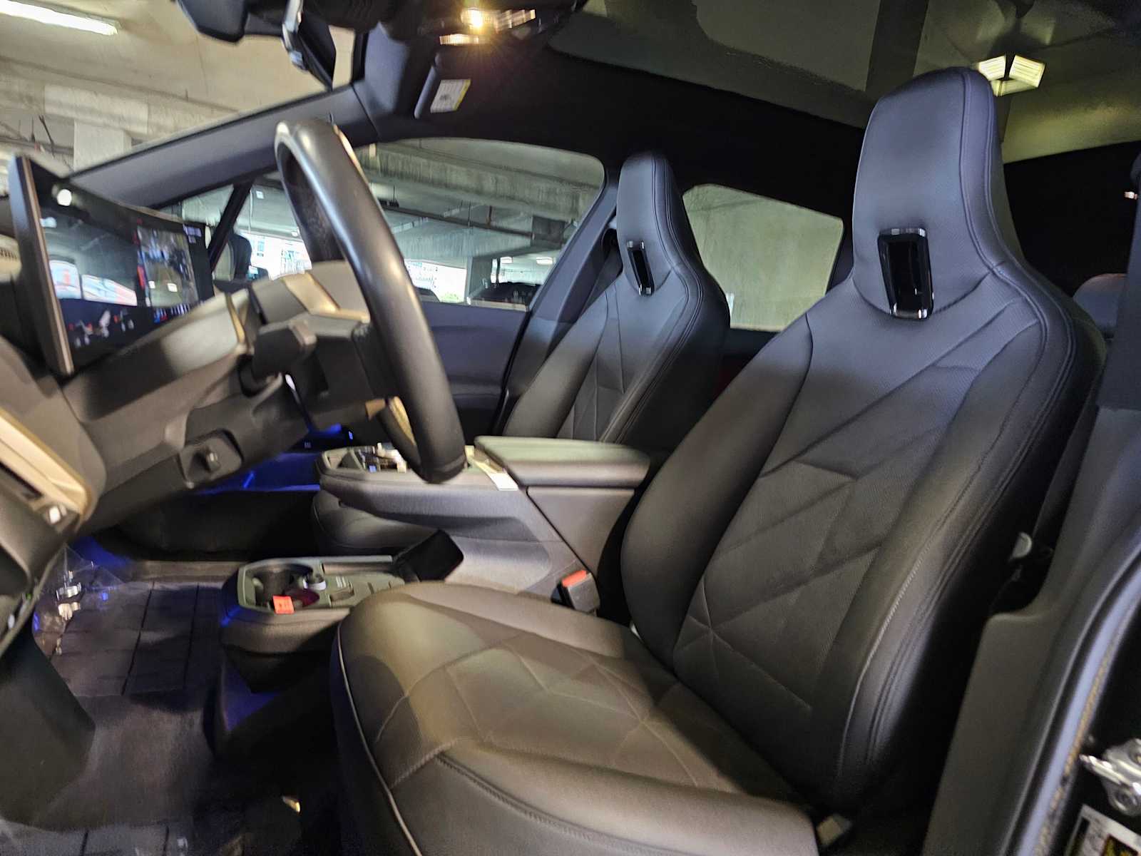 Thumbnail: 2024 BMW iX - 21