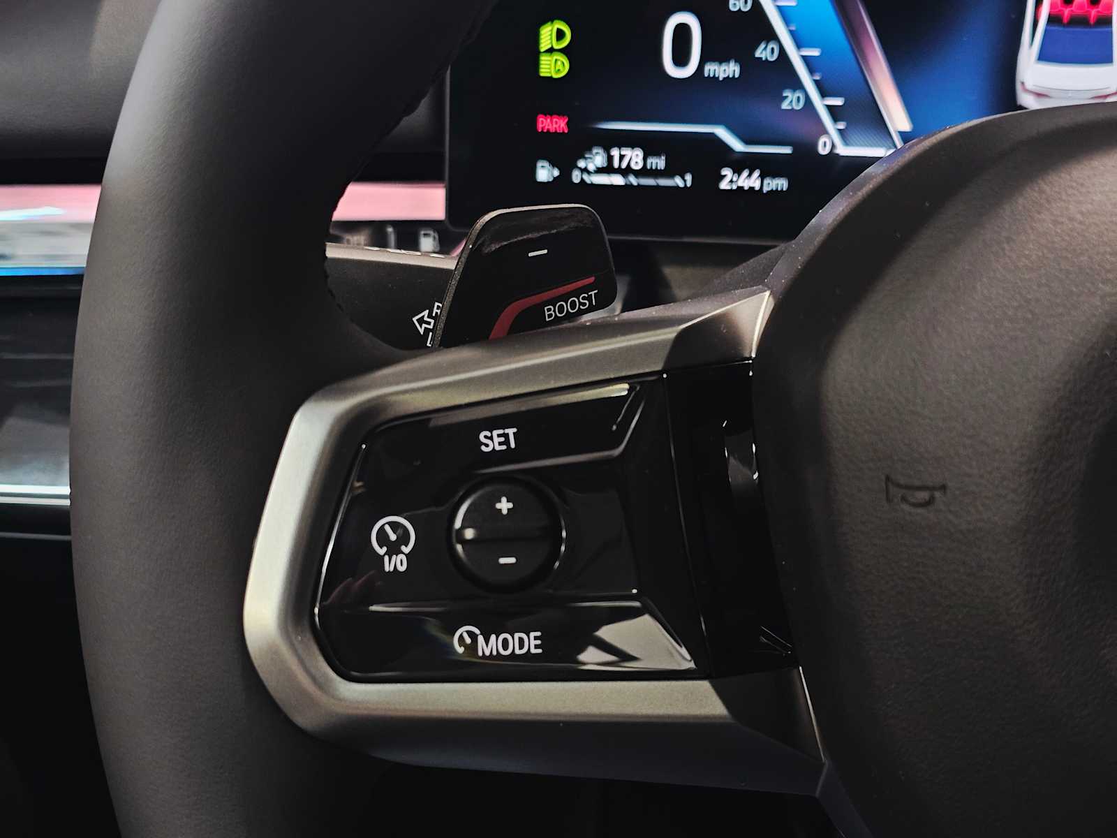 Thumbnail: 2026 BMW 5 Series - 12