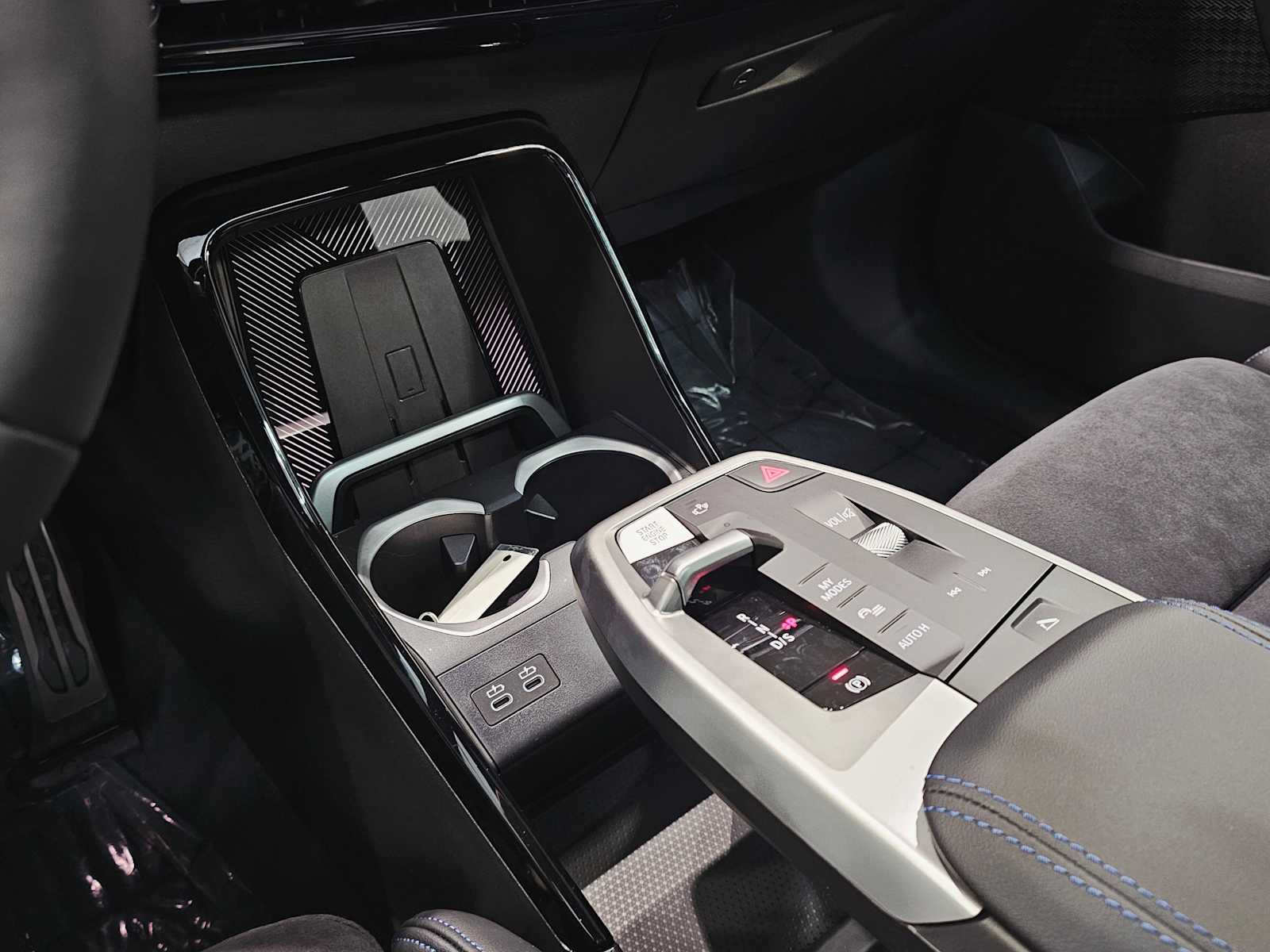 Thumbnail: 2025 BMW X1 - 17