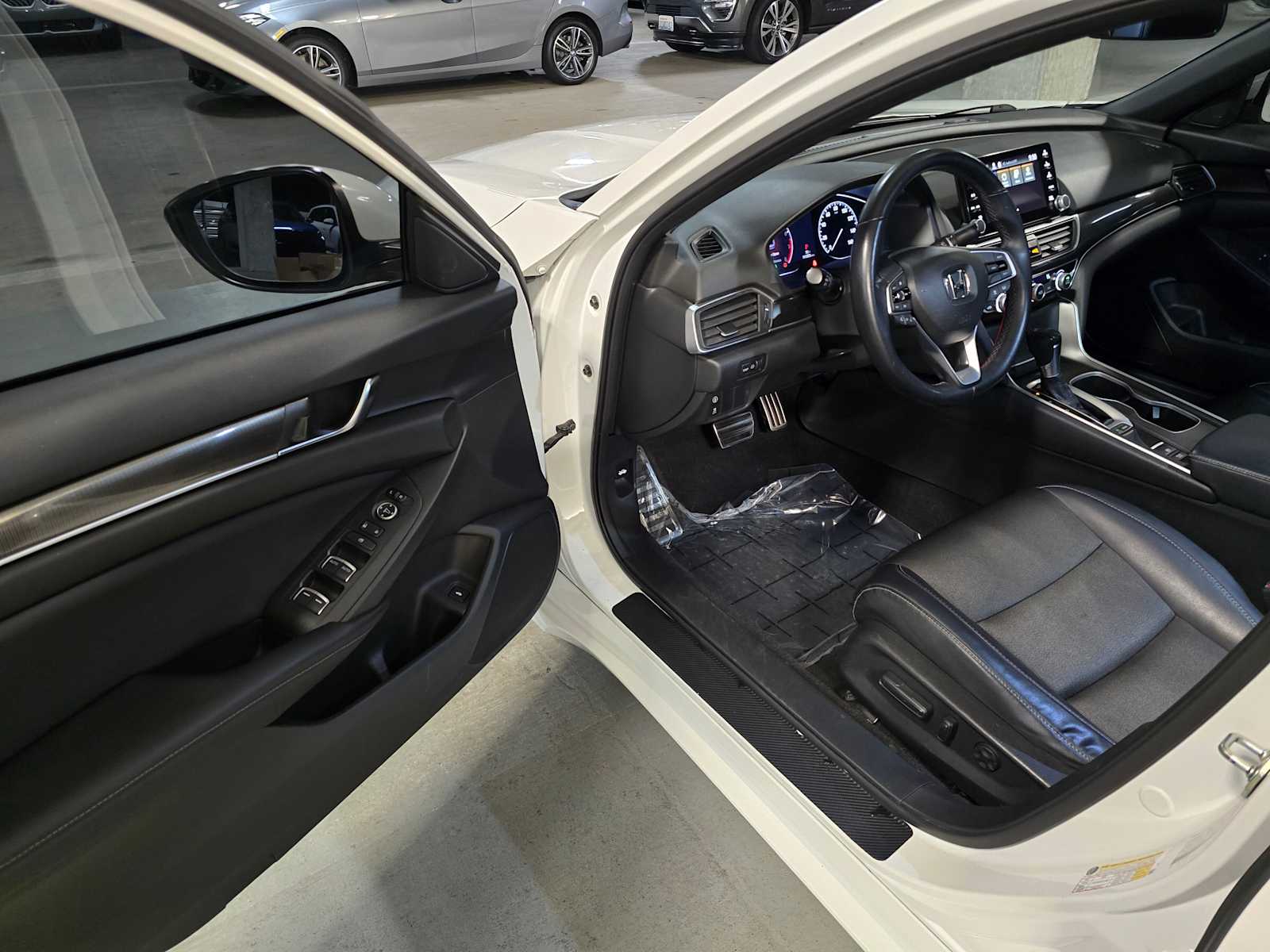 Thumbnail: 2018 Honda Accord - 25