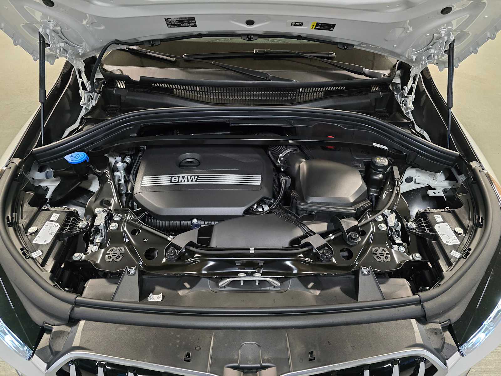 Thumbnail: 2026 BMW X1 - 9