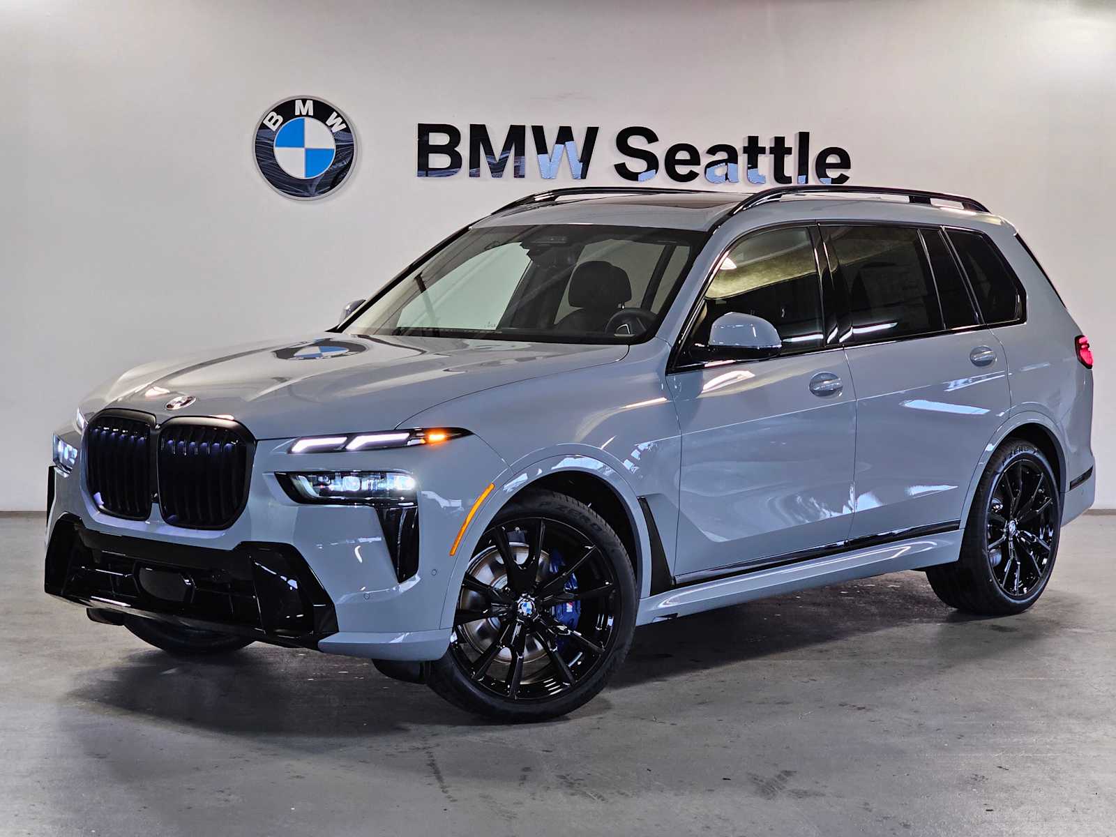 Thumbnail: 2026 BMW X7 - 1