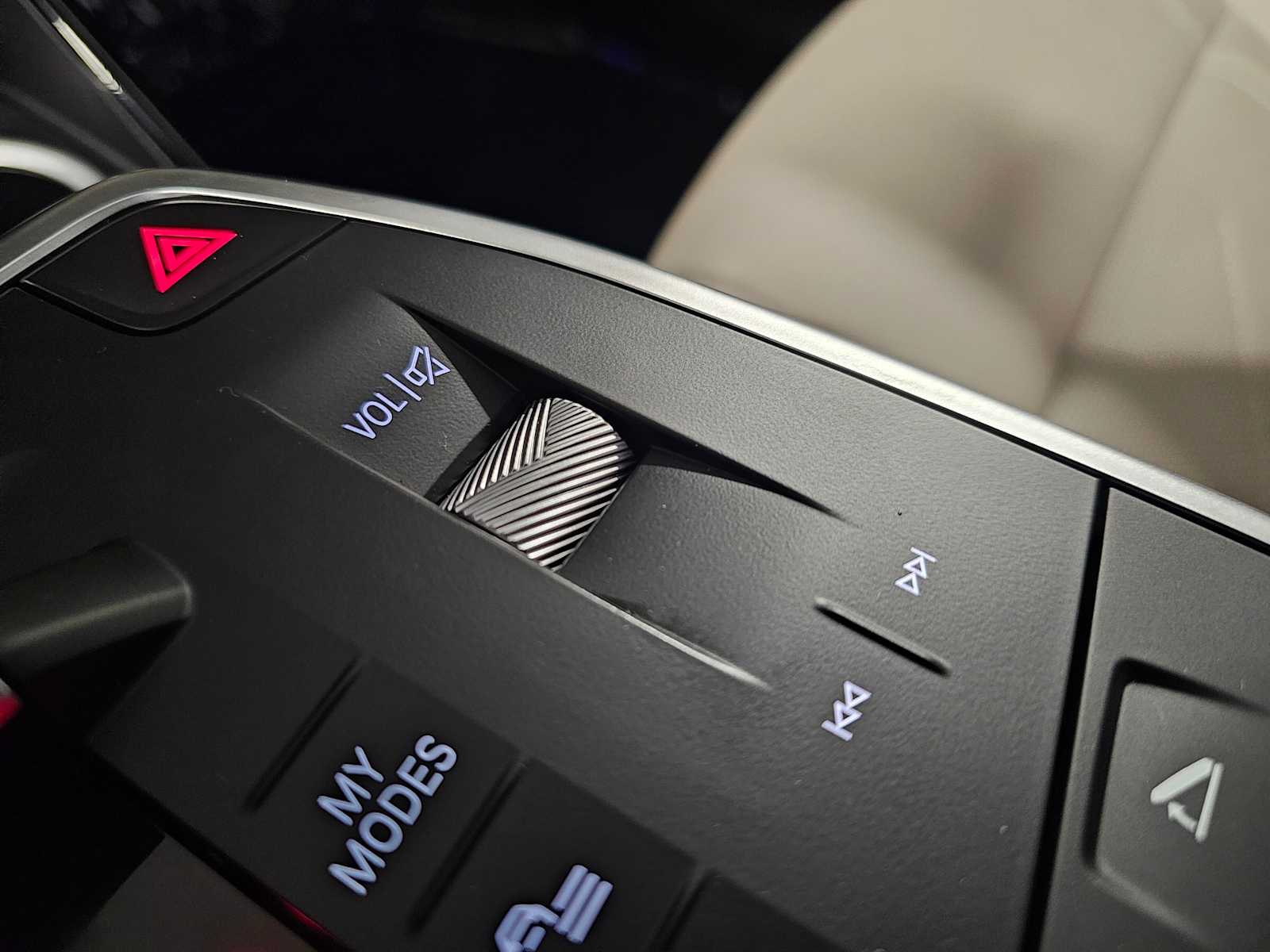 Thumbnail: 2025 BMW X1 - 24