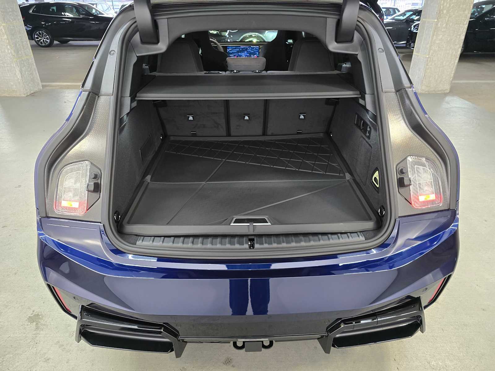 Thumbnail: 2026 BMW iX - 33