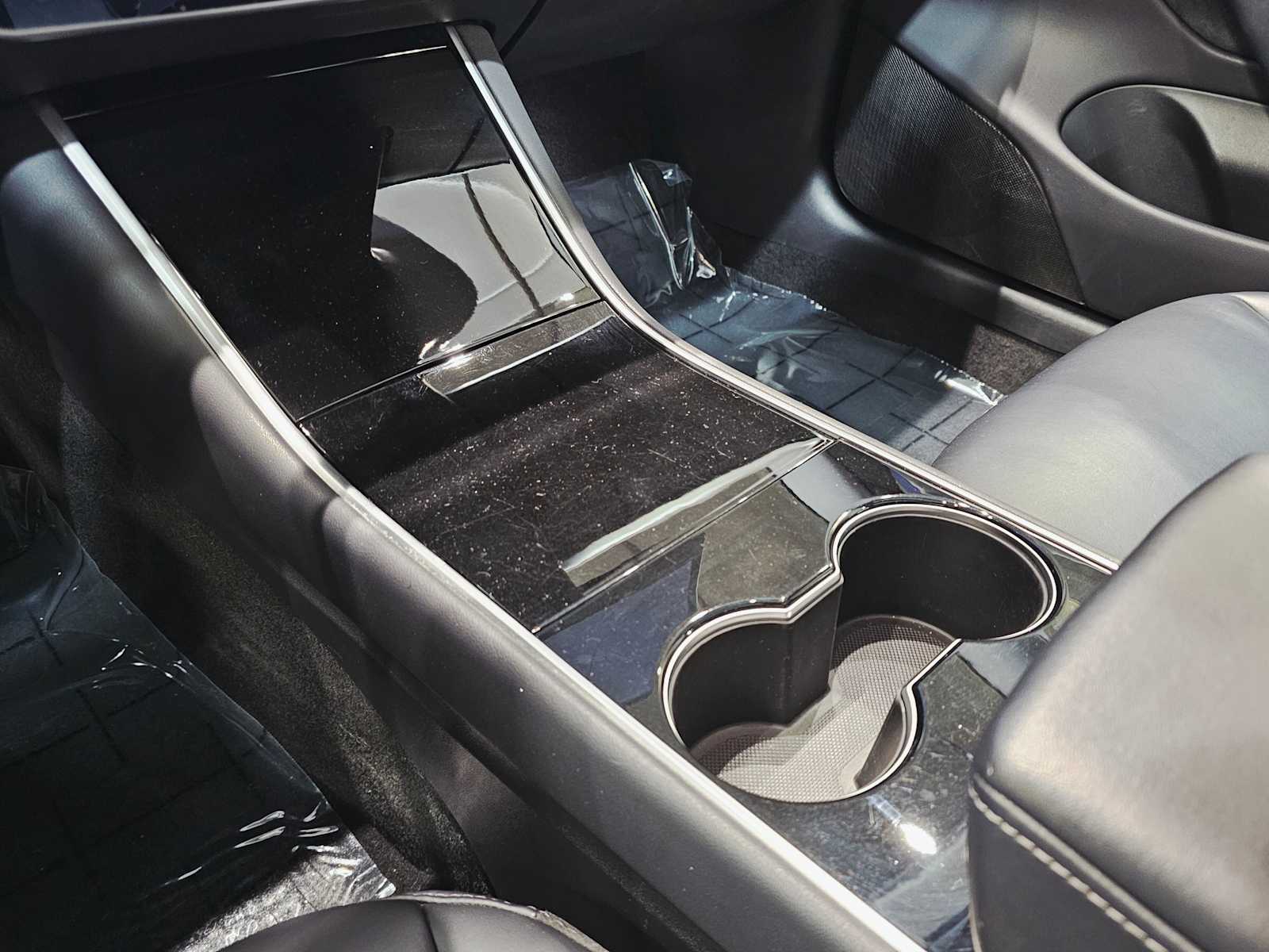 Thumbnail: 2018 Tesla Model 3 - 19