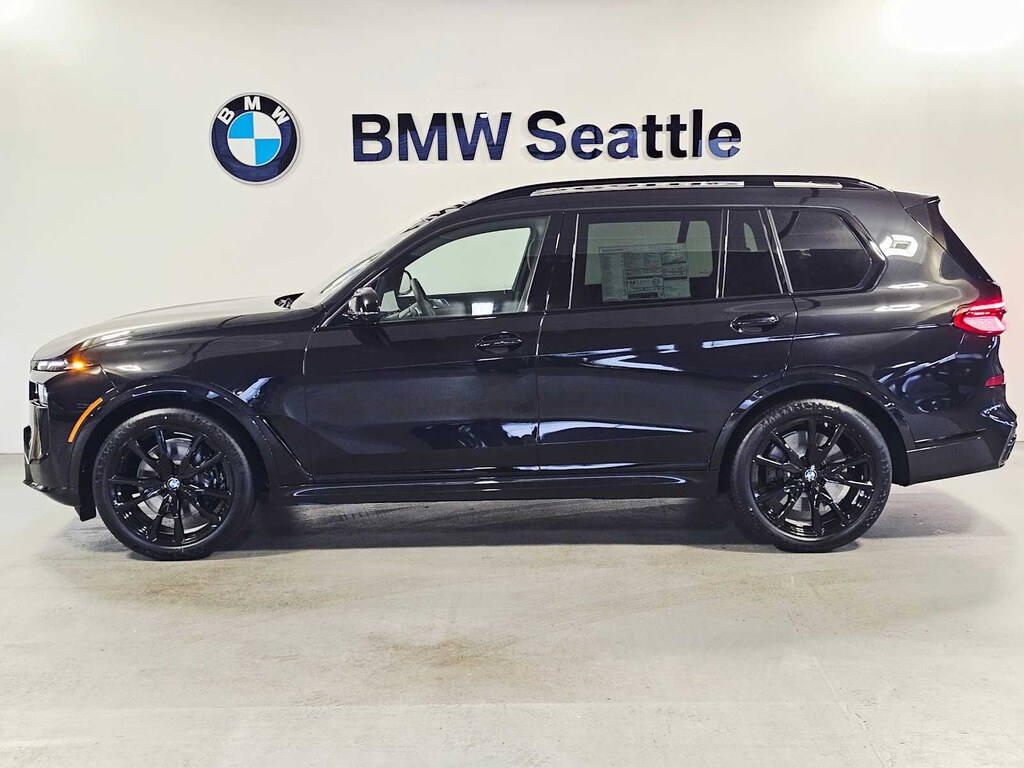 New 2026 BMW X7 M60i SUV