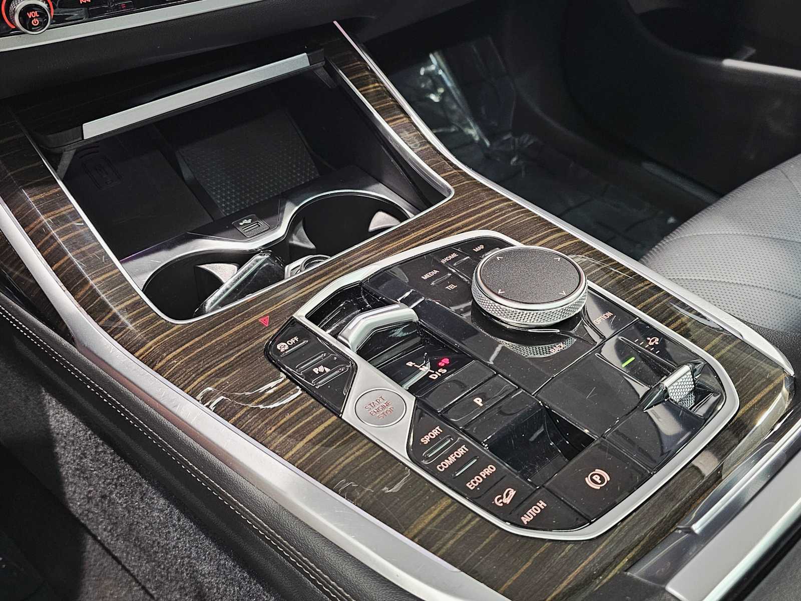 Thumbnail: 2024 BMW X7 - 17