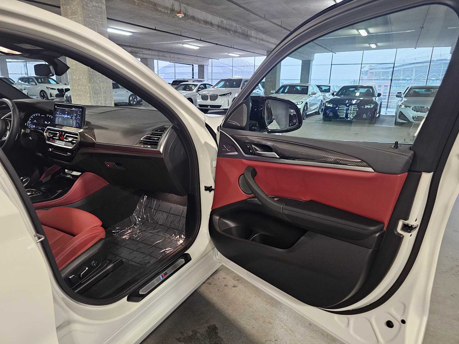 Thumbnail: 2025 BMW X4 - 39