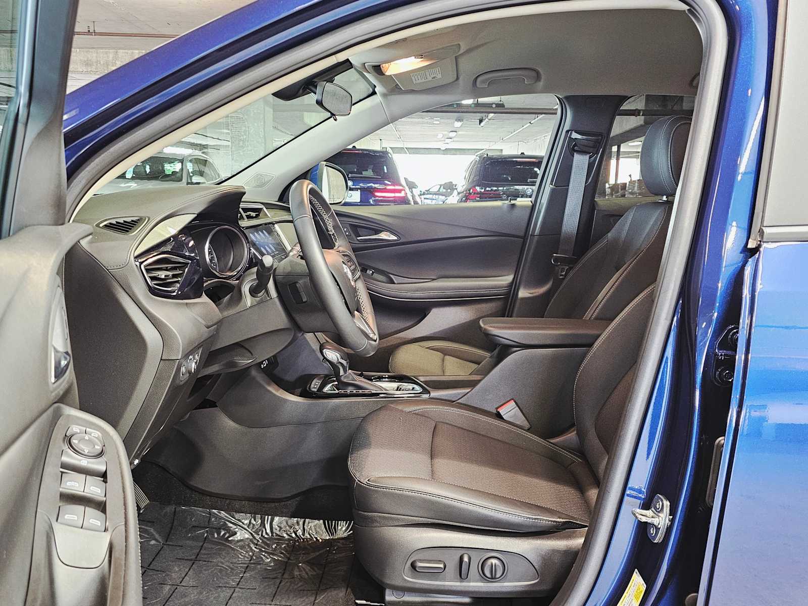 Thumbnail: 2022 Buick Encore GX - 23
