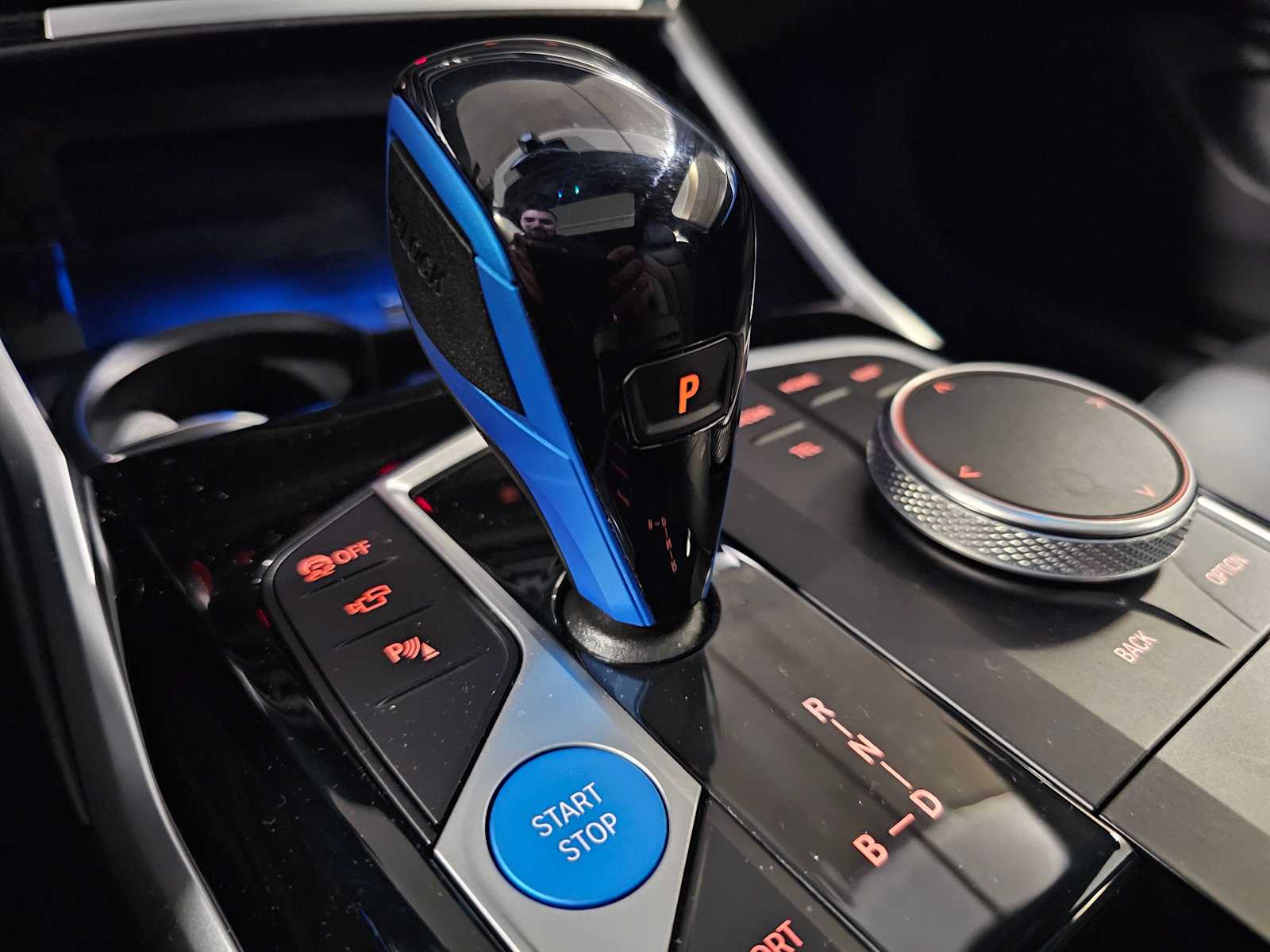 Thumbnail: 2023 BMW i4 - 27