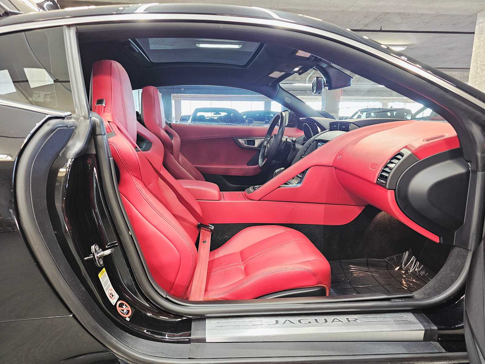 Thumbnail: 2016 Jaguar F-Type - 26