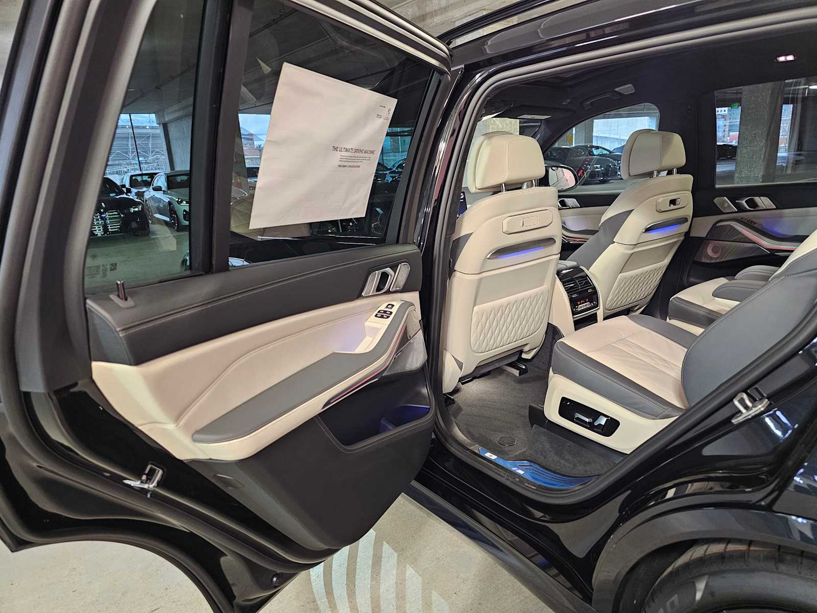 Thumbnail: 2026 BMW X7 - 36