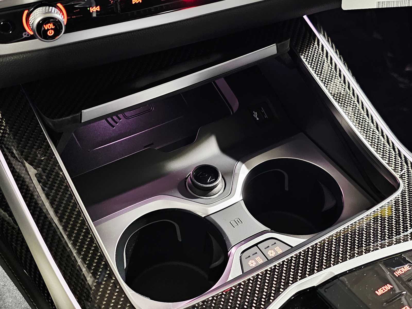 Thumbnail: 2026 BMW X7 - 18