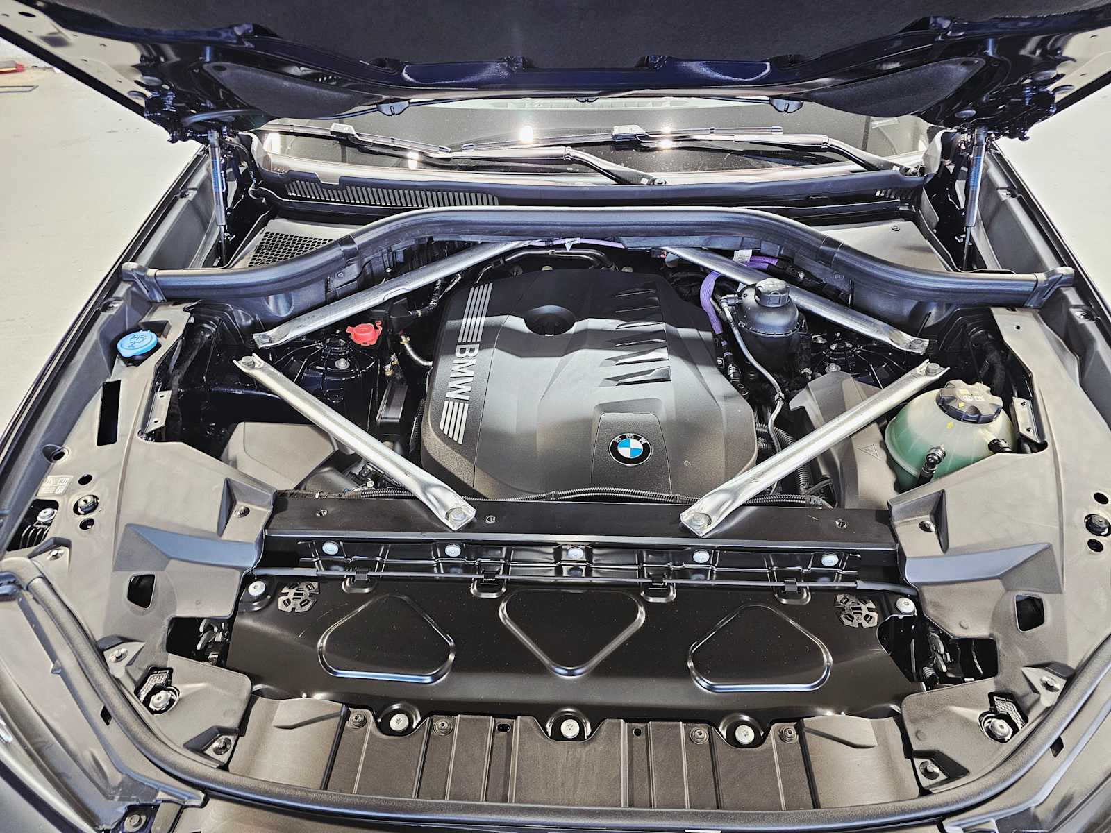 Thumbnail: 2026 BMW X5 - 9