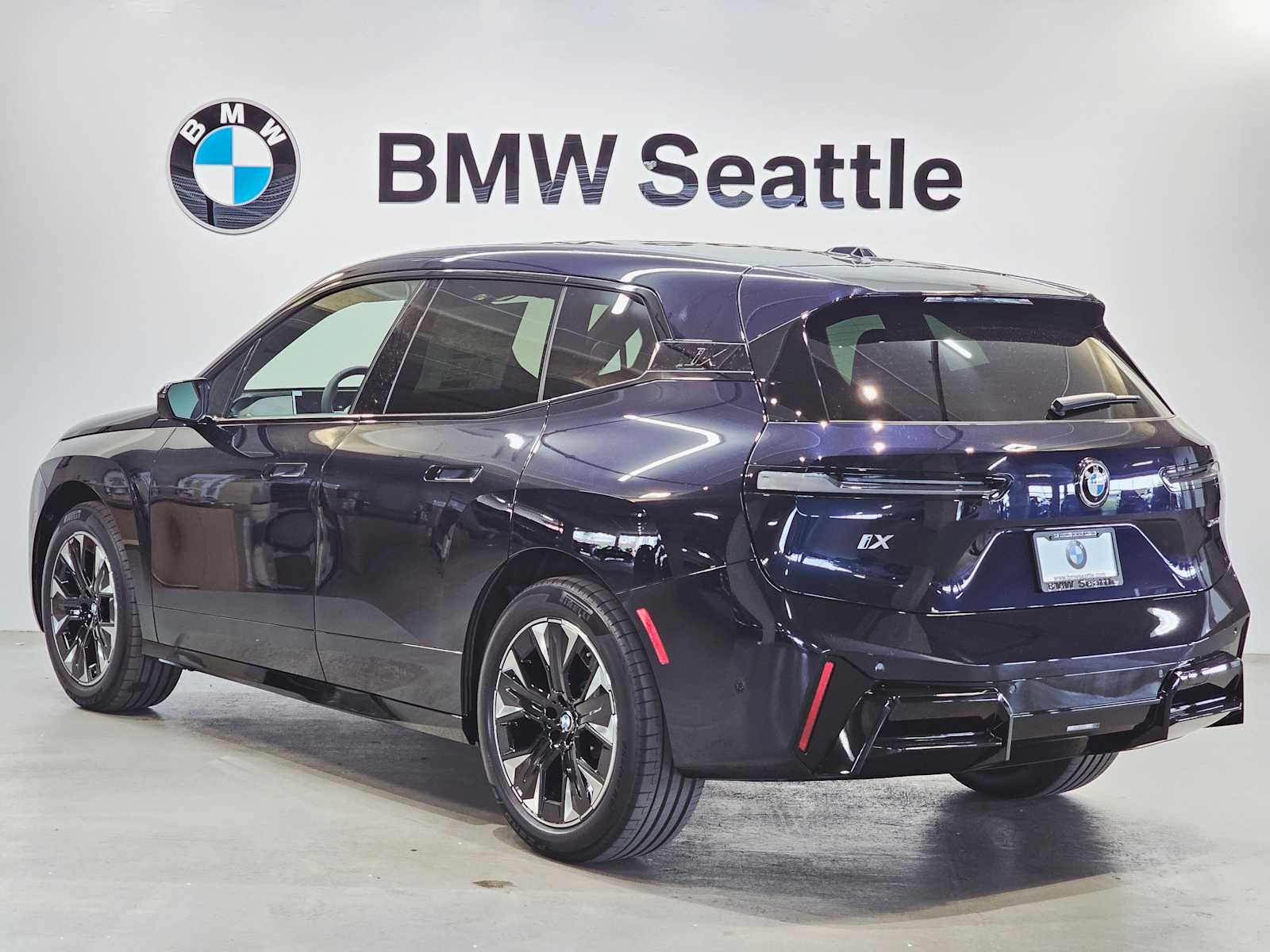 Thumbnail: 2026 BMW iX - 4