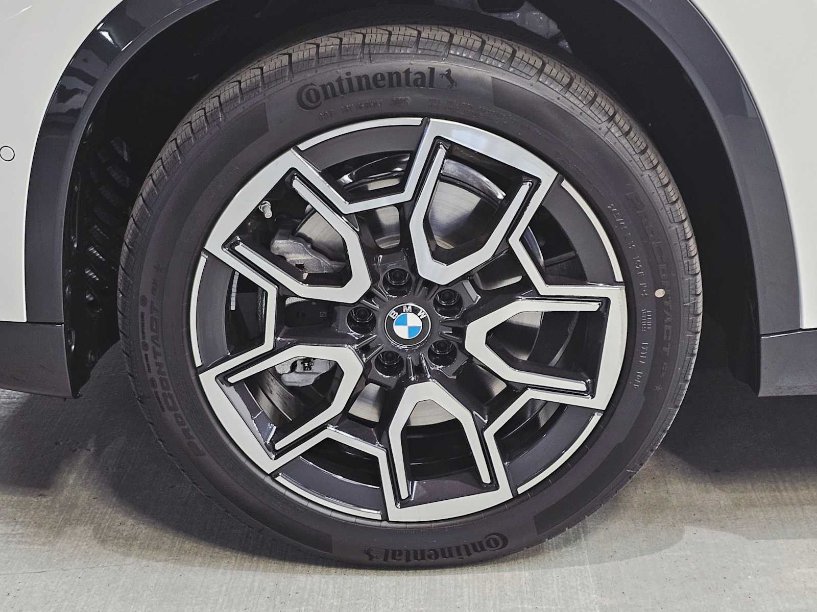 Thumbnail: 2026 BMW X1 - 8