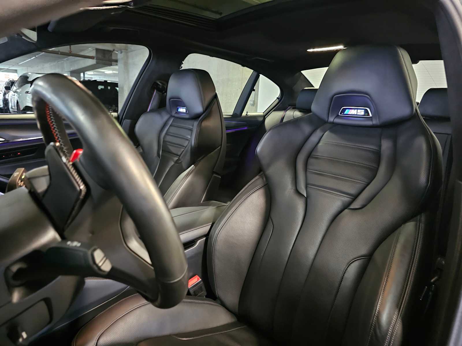 Thumbnail: 2021 BMW M5 - 32