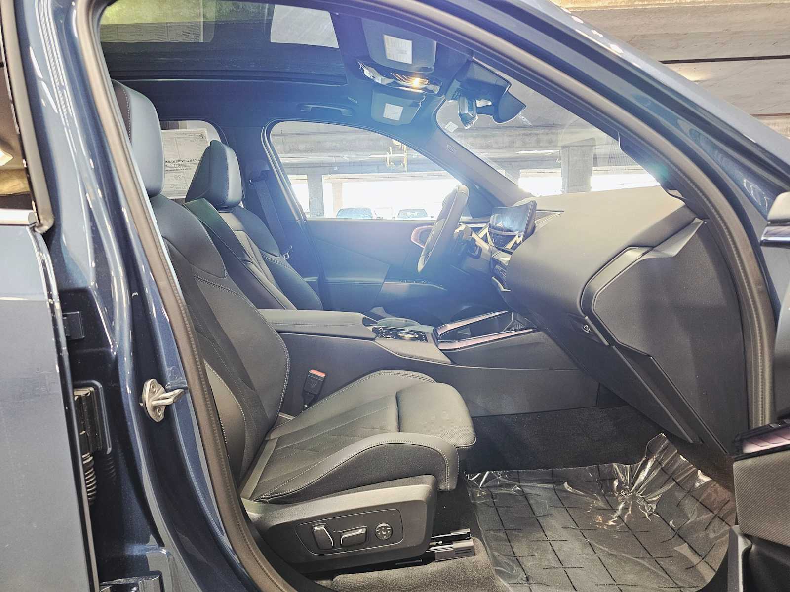 Thumbnail: 2025 BMW X3 - 27