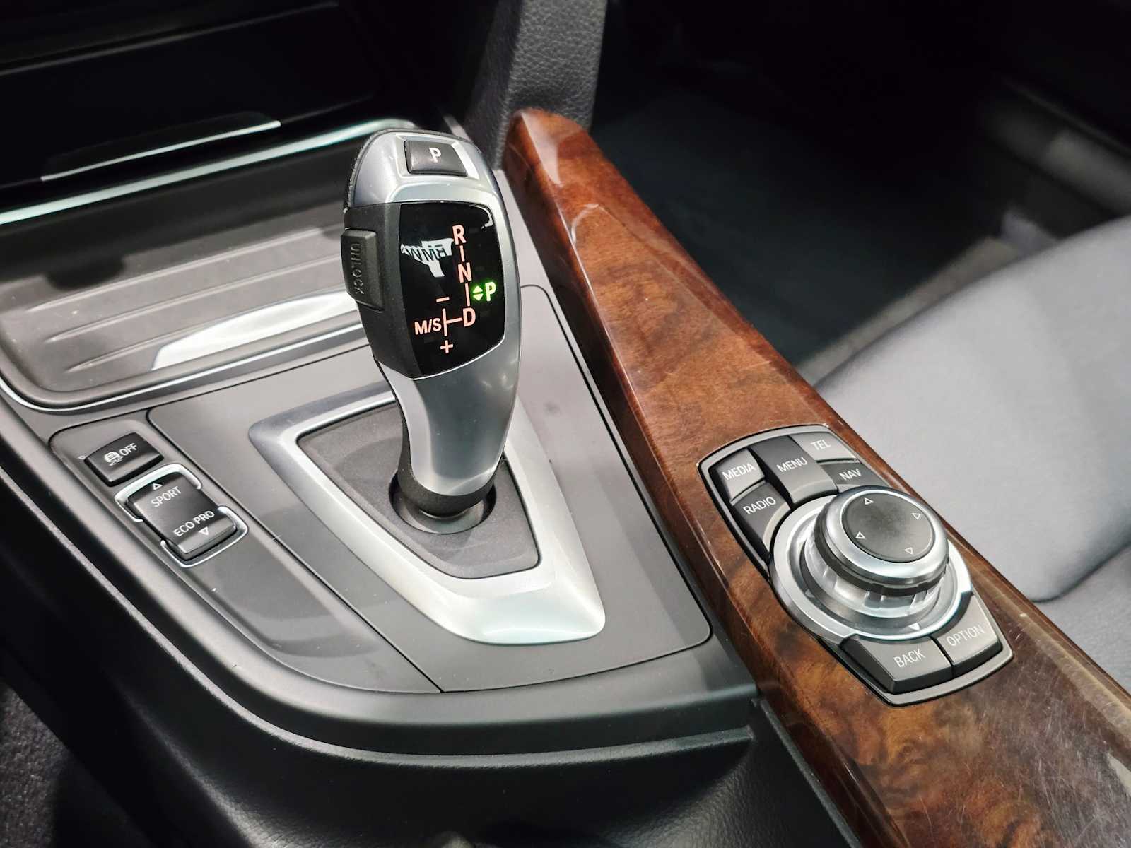 Thumbnail: 2013 BMW 3 Series - 15