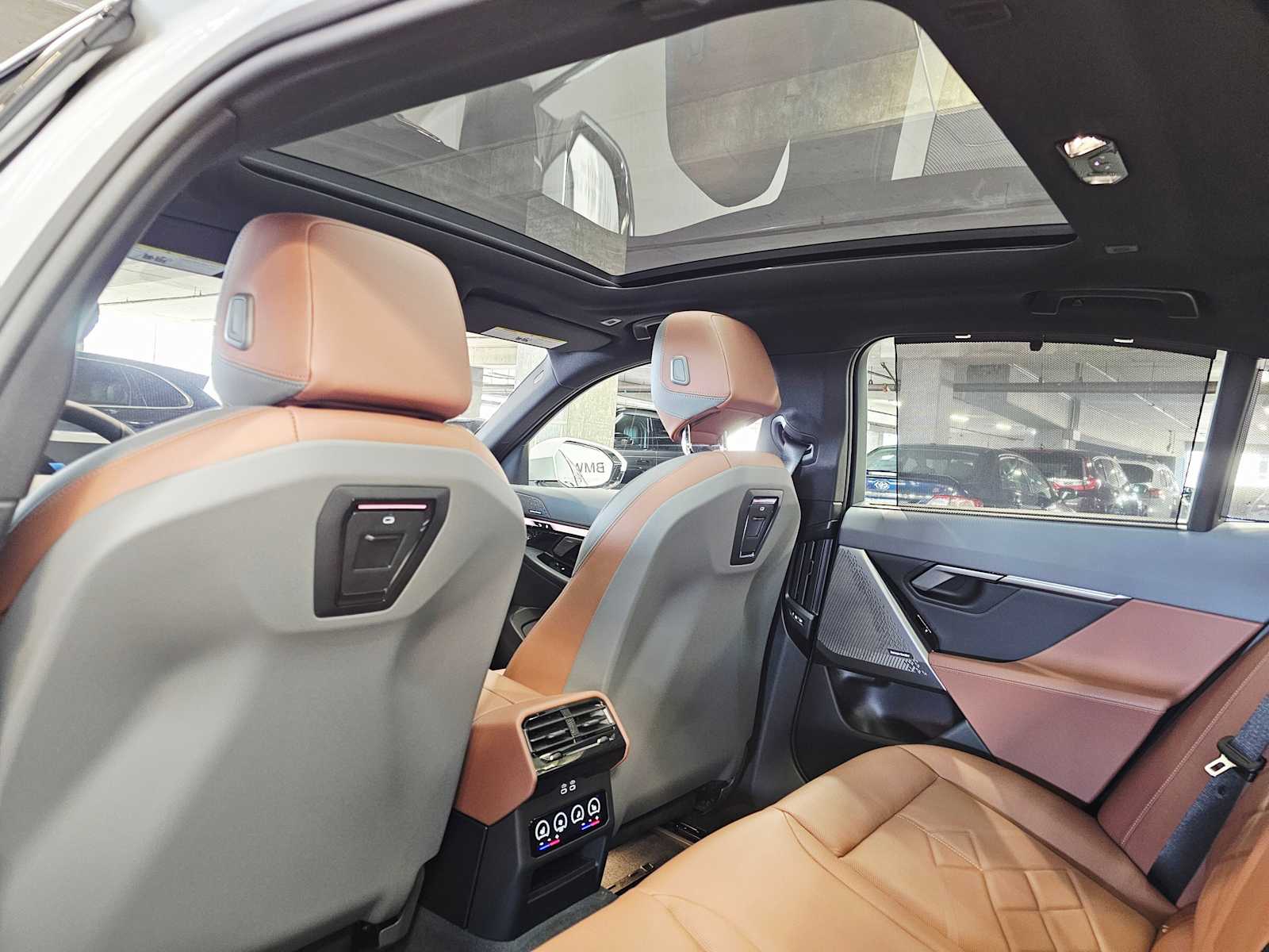 Thumbnail: 2026 BMW 5 Series - 26