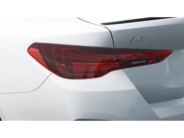 Thumbnail: 2025 BMW i4 - 8