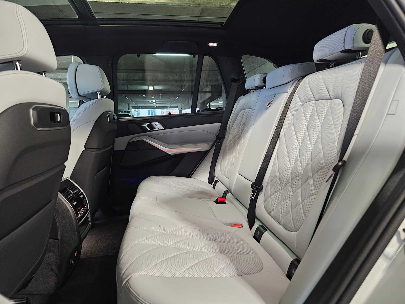 Thumbnail: 2026 BMW X5 - 37