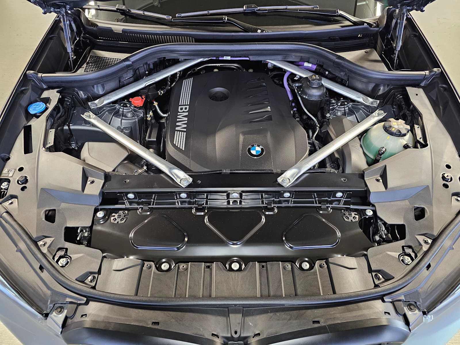 Thumbnail: 2026 BMW X5 - 9