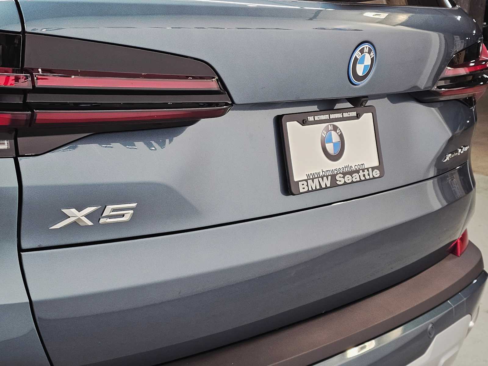 Thumbnail: 2026 BMW X5 - 6