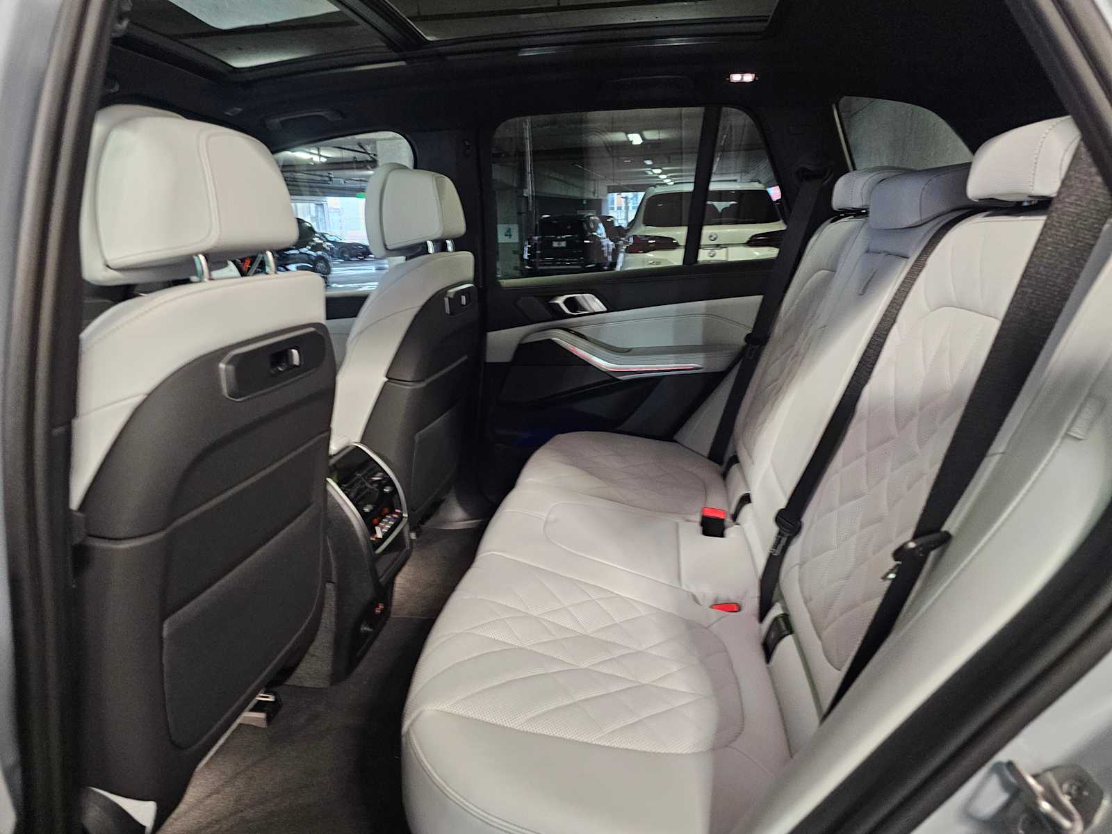 Thumbnail: 2026 BMW X5 - 37