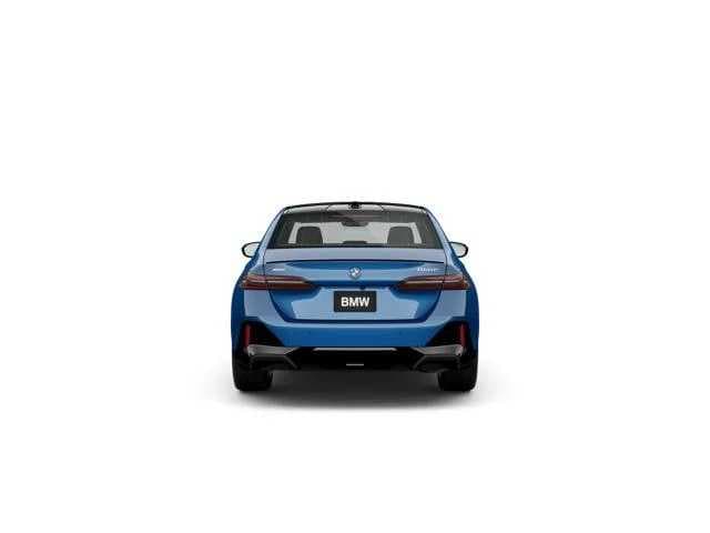 Thumbnail: 2027 BMW 5 Series - 5