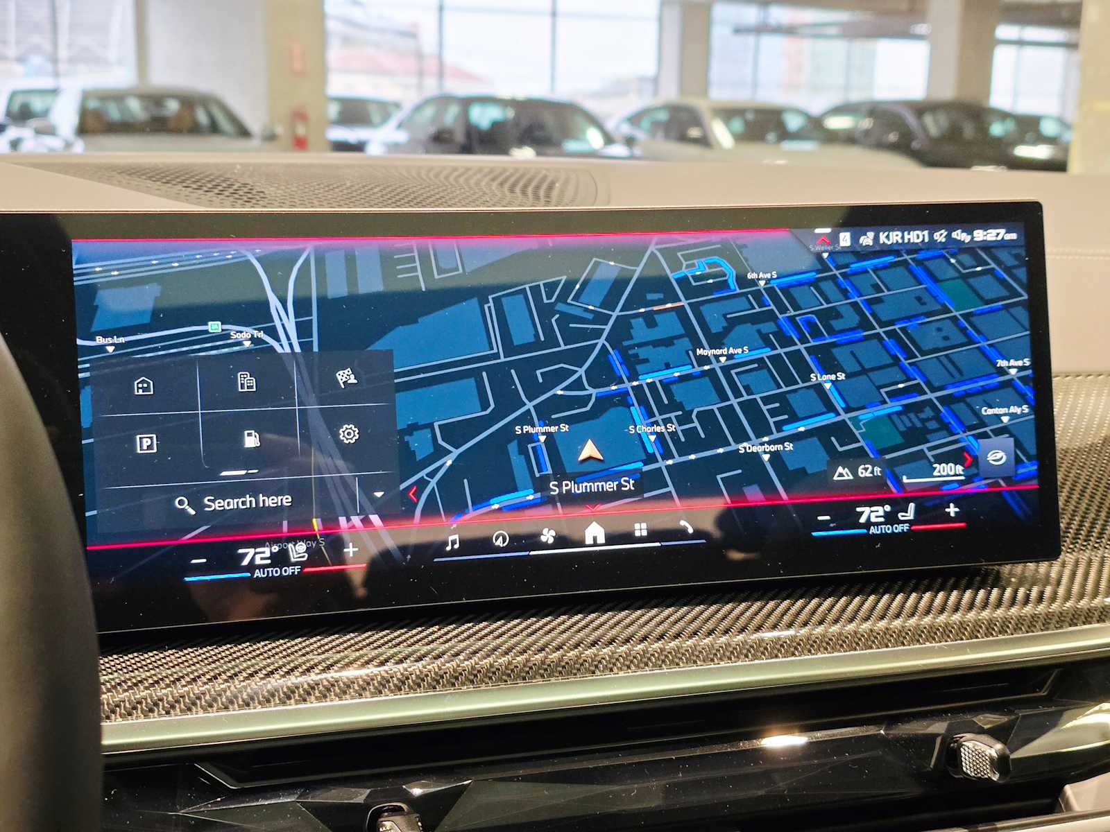 Thumbnail: 2026 BMW X7 - 14