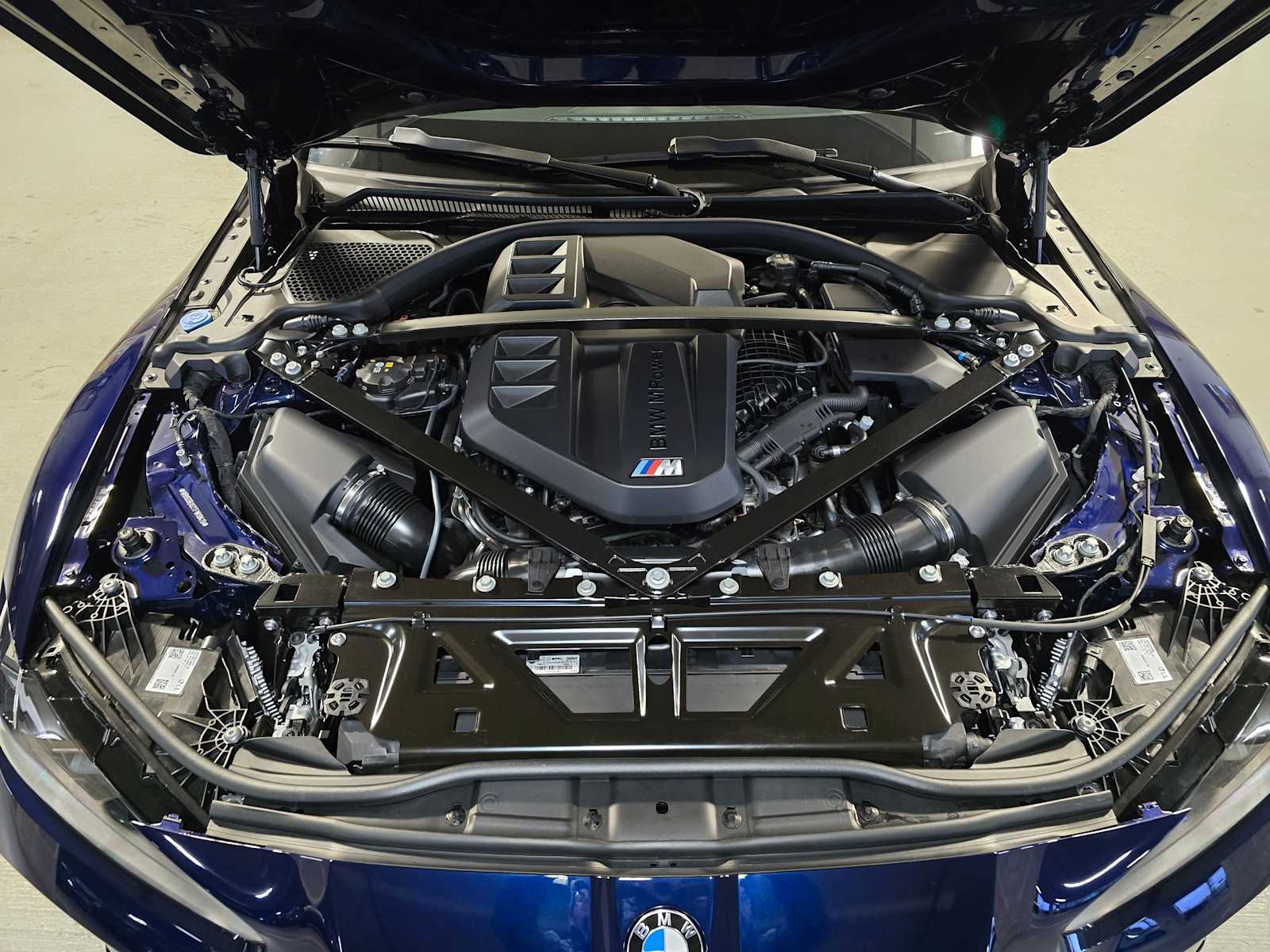 Thumbnail: 2026 BMW M3 - 9