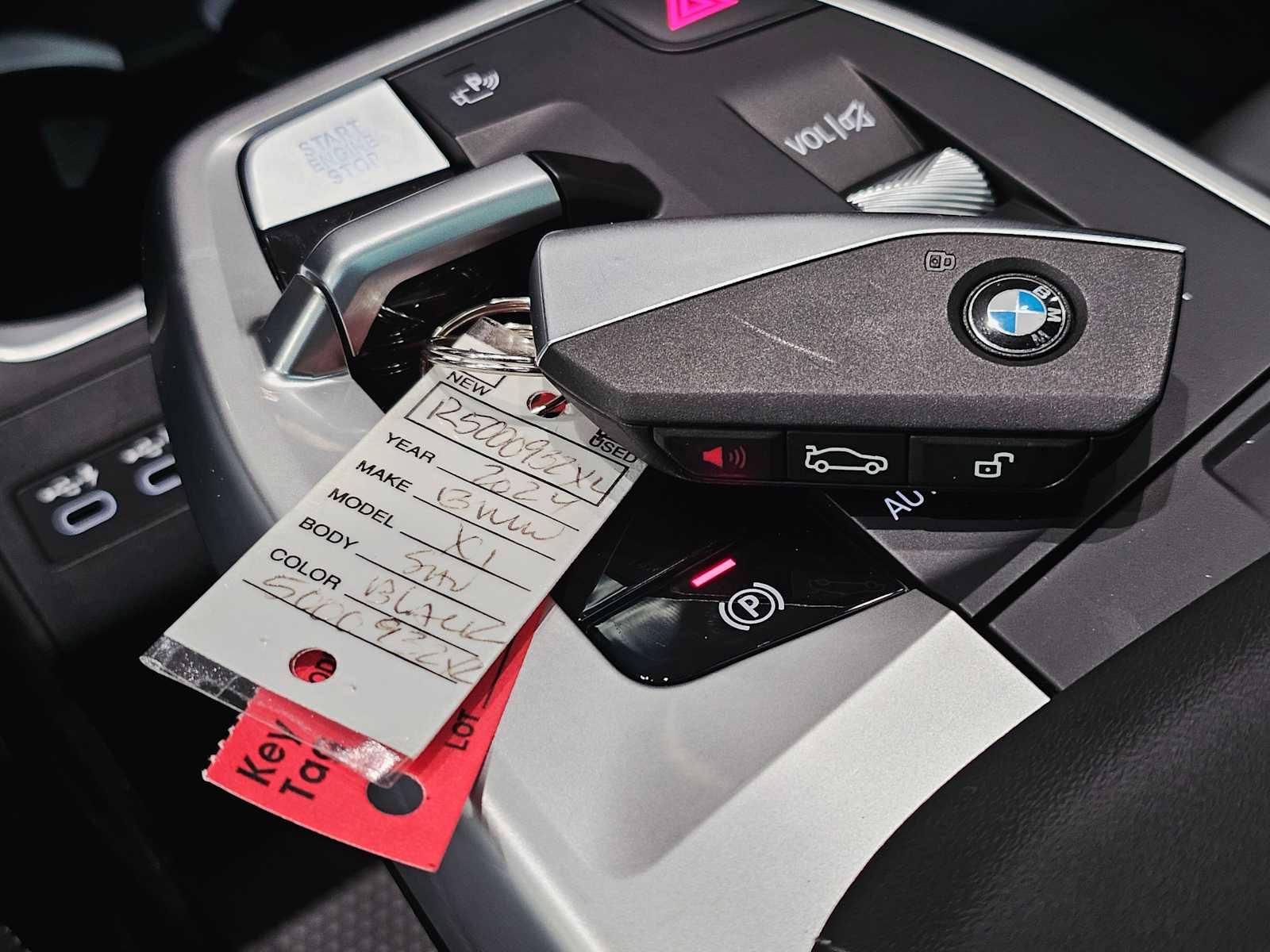 Thumbnail: 2024 BMW X1 - 30
