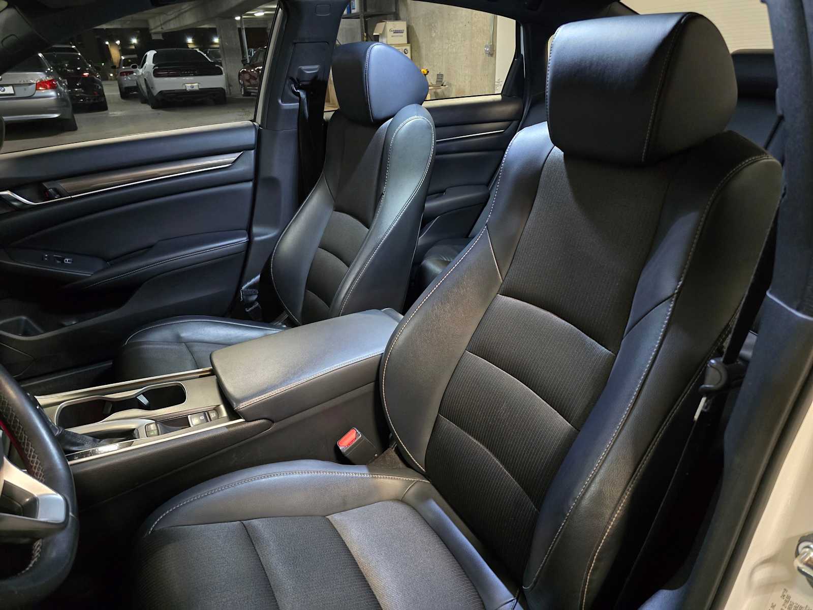 Thumbnail: 2018 Honda Accord - 27