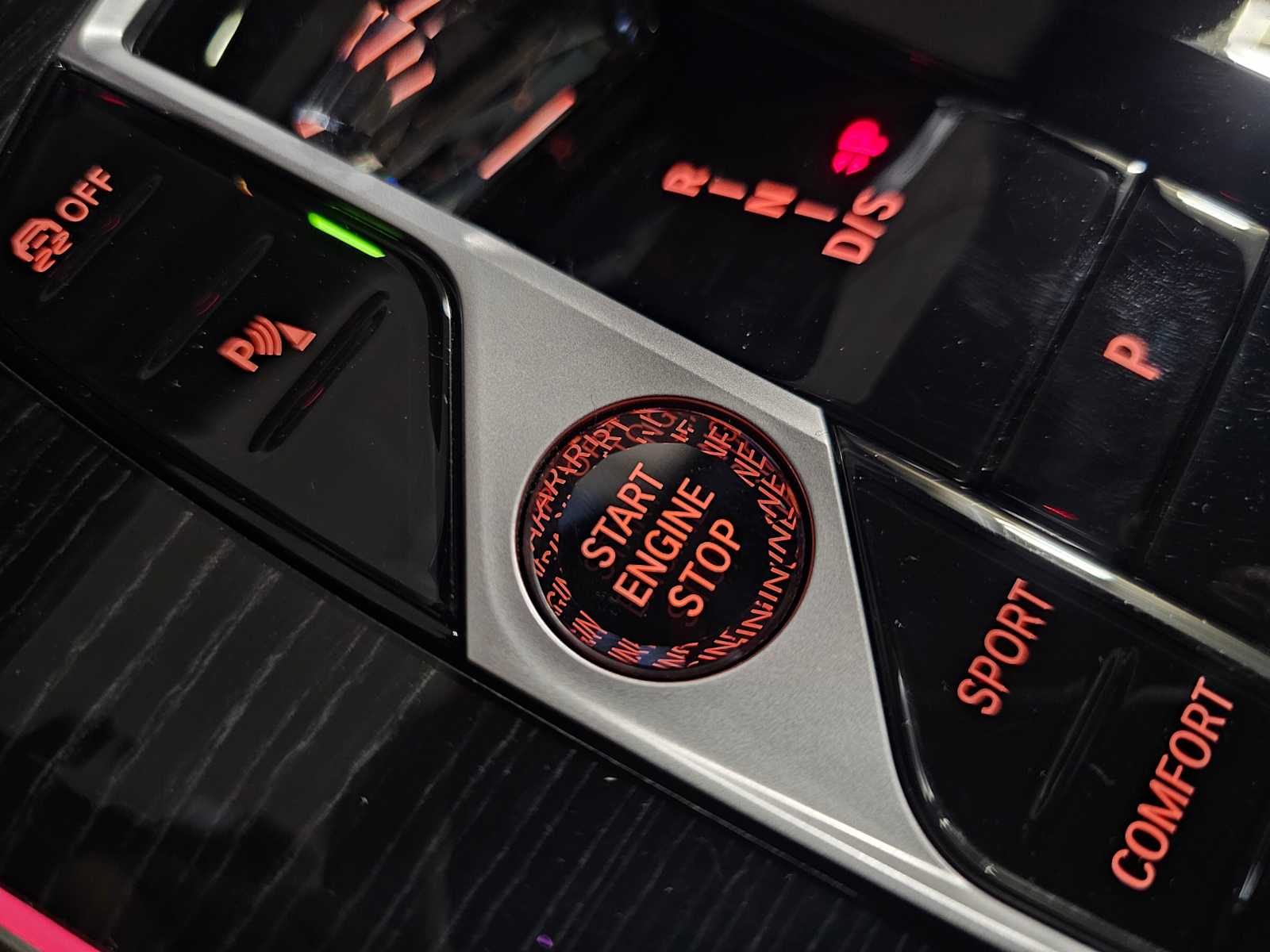 Thumbnail: 2025 BMW X7 - 29