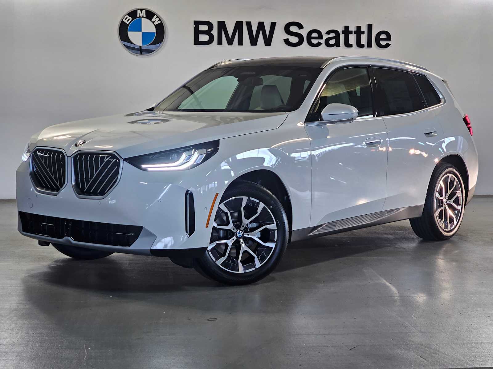 Thumbnail: 2026 BMW X3 - 1