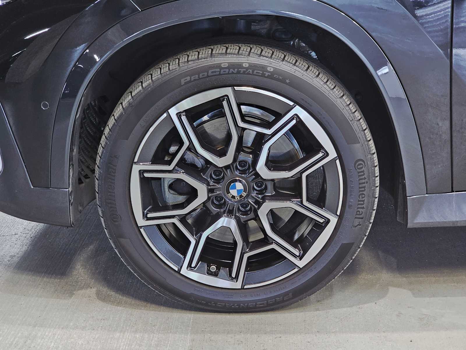 Thumbnail: 2024 BMW X1 - 8