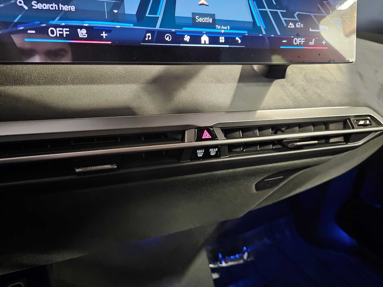 Thumbnail: 2026 BMW iX - 15