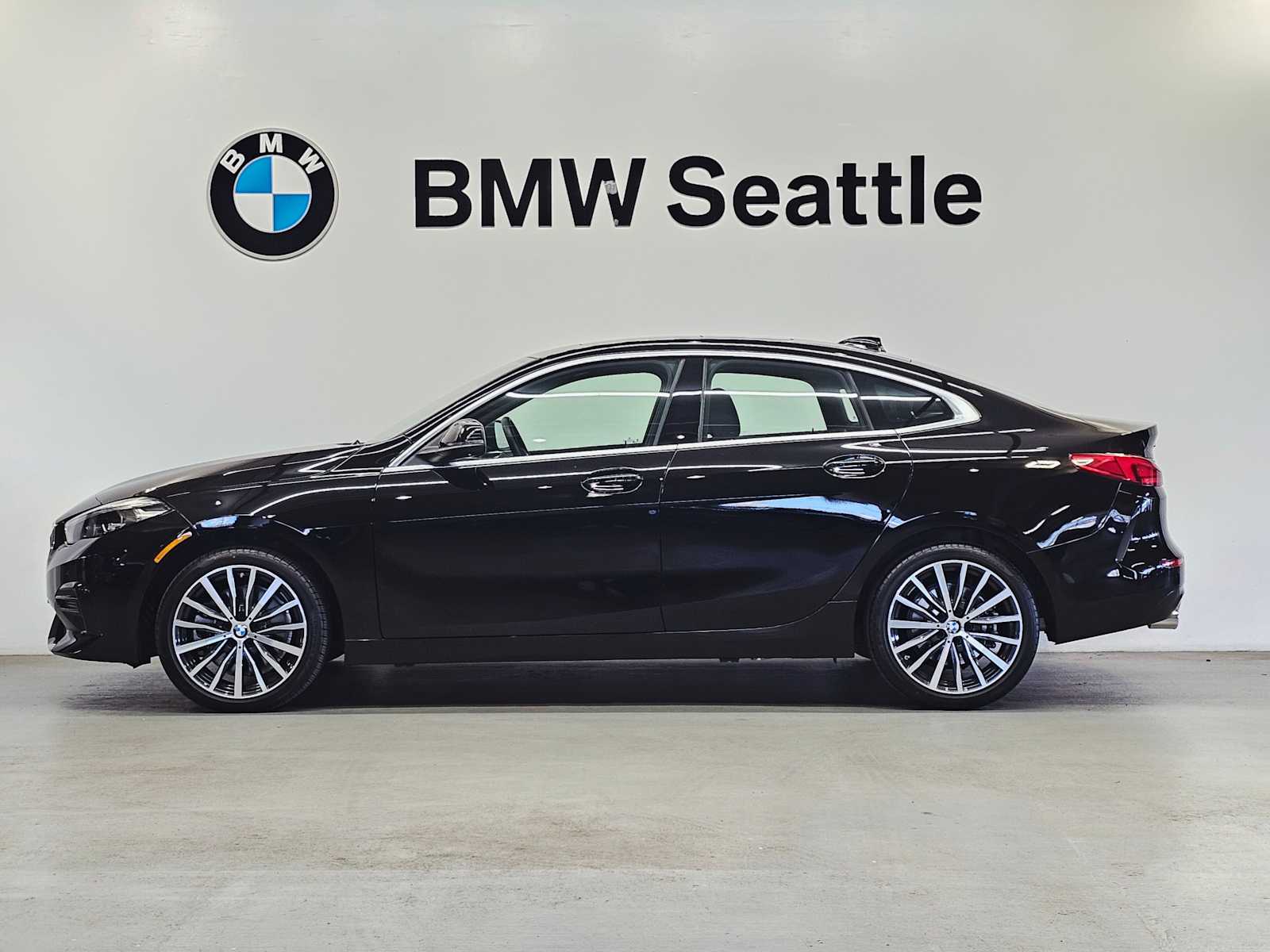 Thumbnail: 2024 BMW 2 Series - 3