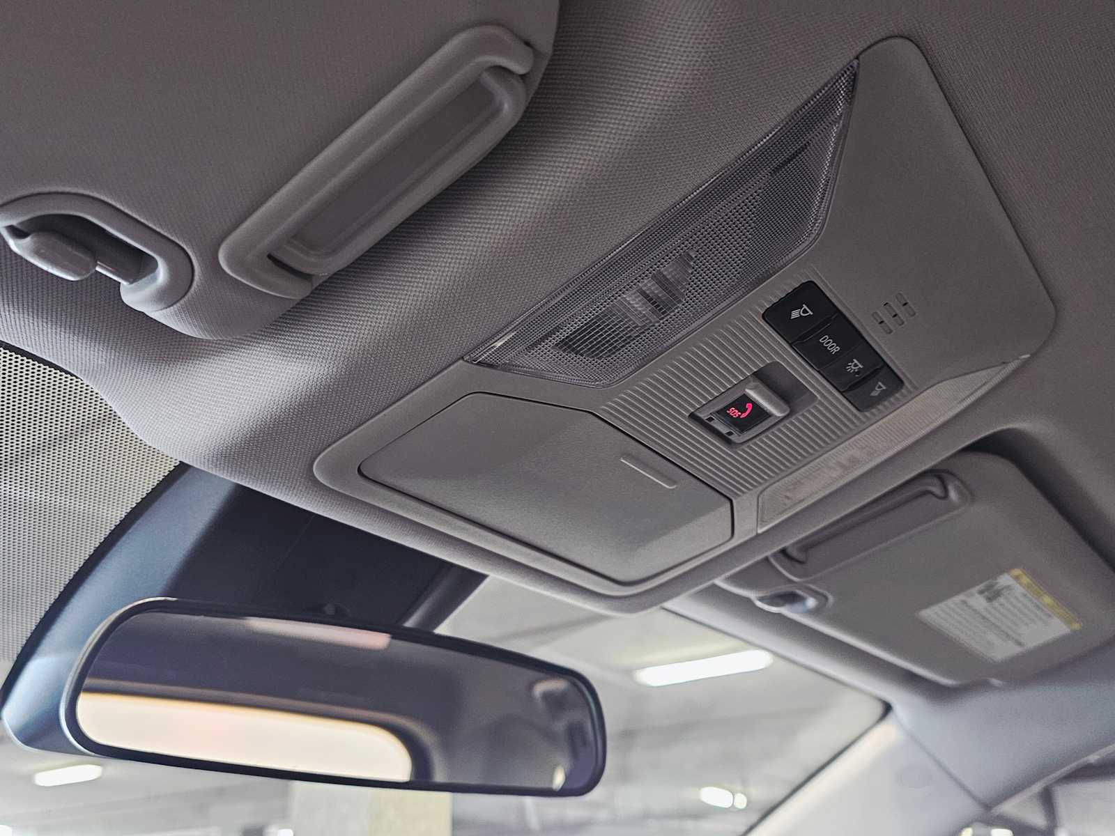 Thumbnail: 2021 Toyota RAV4 - 21