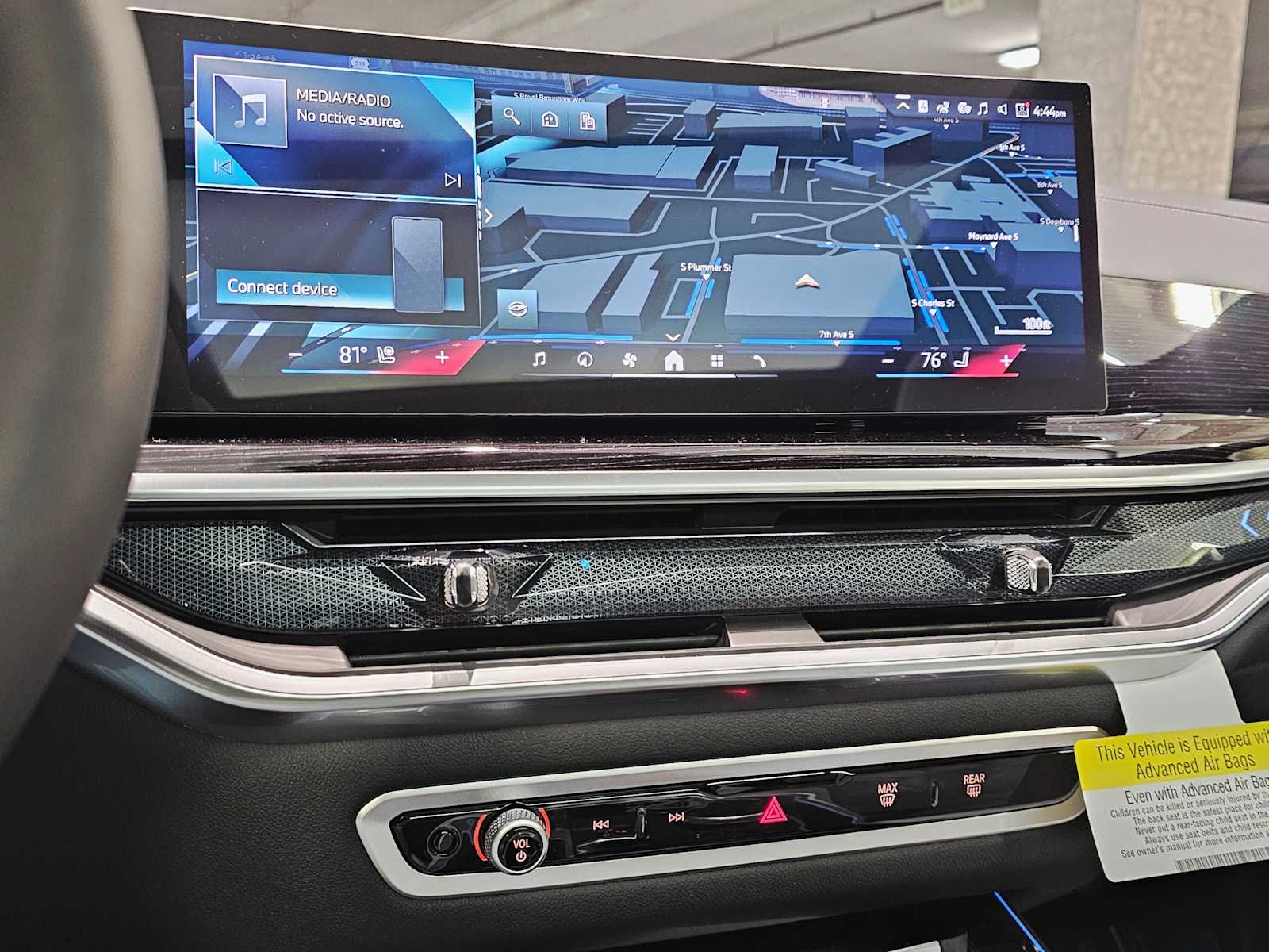 Thumbnail: 2026 BMW X5 - 16