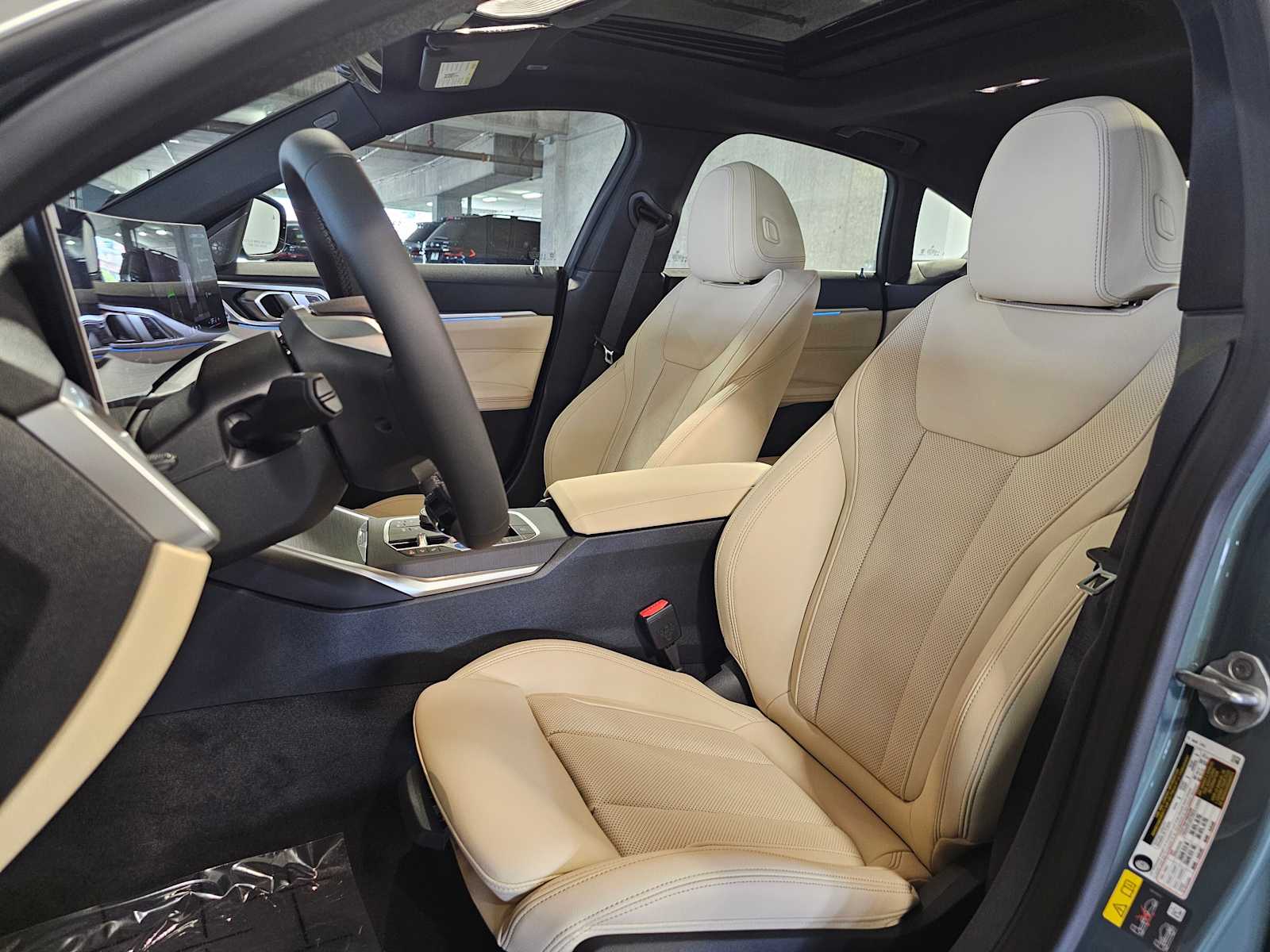 Thumbnail: 2026 BMW i4 - 30