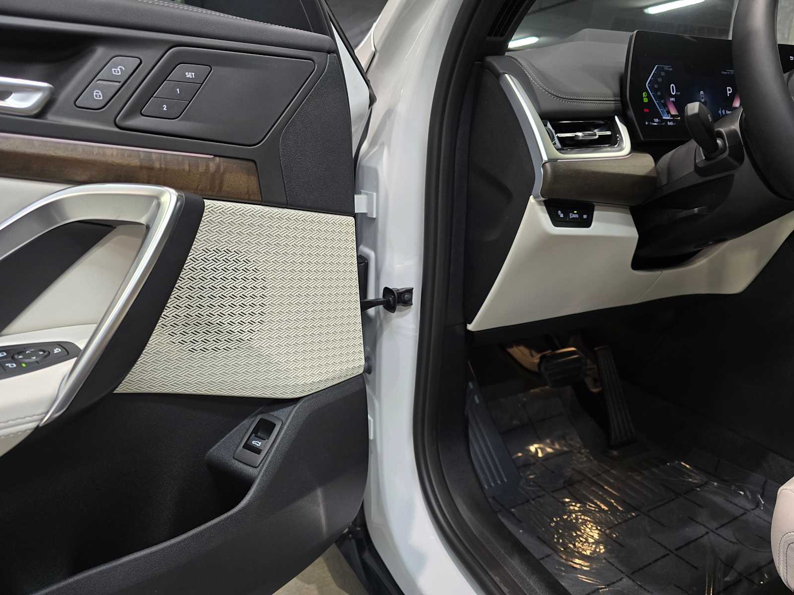 Thumbnail: 2026 BMW X1 - 23