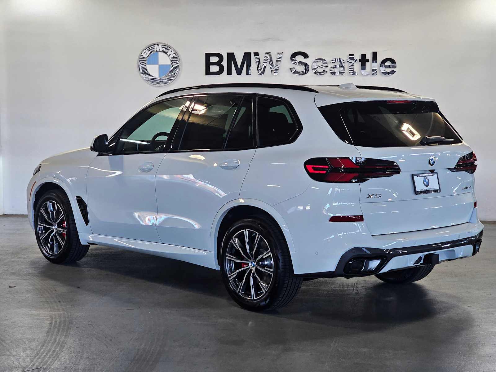 Thumbnail: 2026 BMW X5 - 4