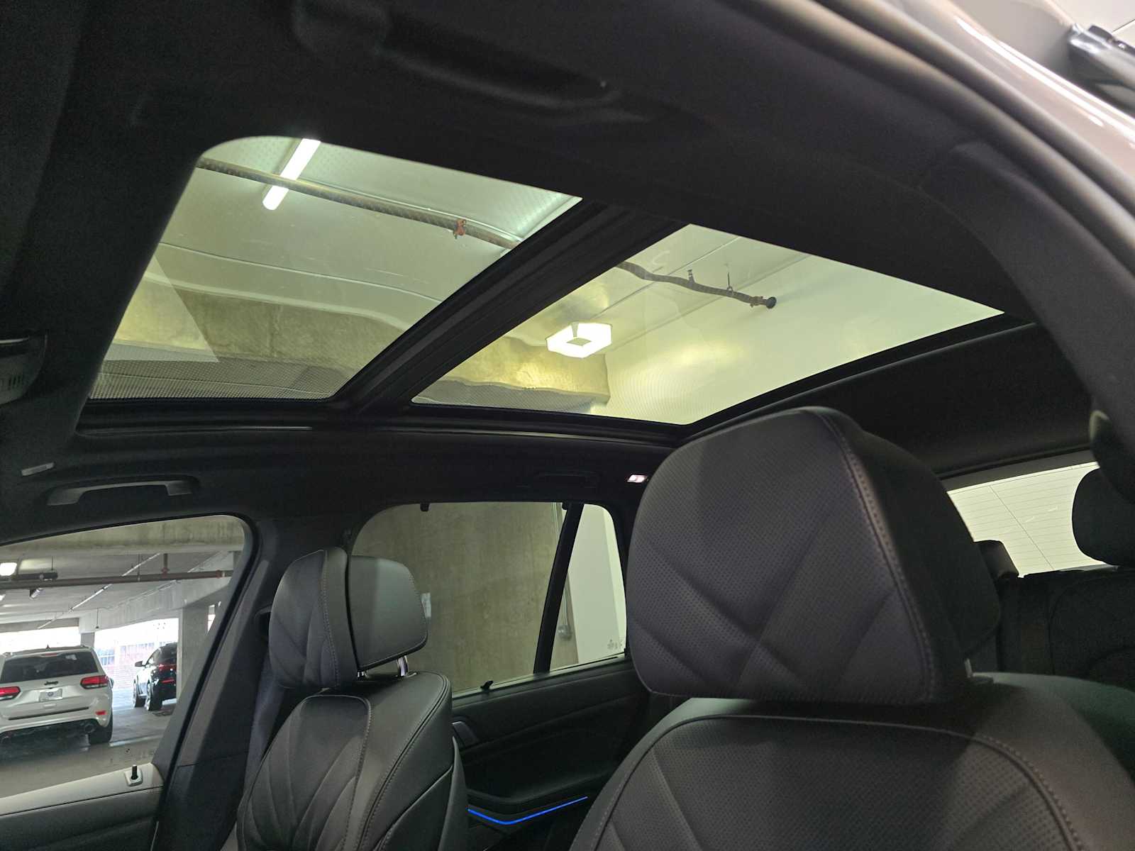 Thumbnail: 2026 BMW X5 - 23