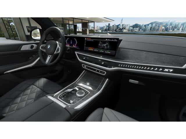 Thumbnail: 2026 BMW X7 - 14